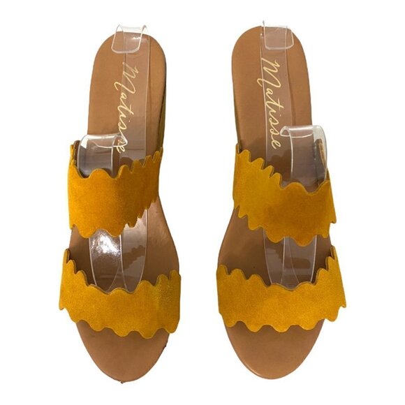 Matisse Charlie Scalloped Yellow Suede Chunky Platform Wedge Sandals, Size 10 - Picture 7 of 14